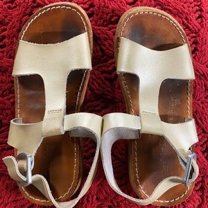 Freshly Picked Gold Sandals “Malibu” Platinum